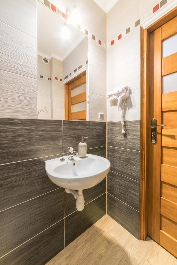 Pokoje Goscinne U Bronka Ciche Małe Exterior foto